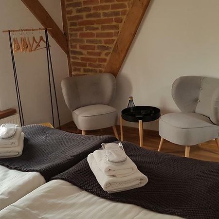 Miodosytnia Hotel Chwarszczany Buitenkant foto
